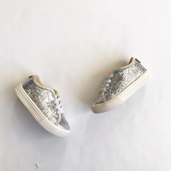 Oshkosh sliver glitter slip on sneakers EUC size 5 - Picture 1 of 7